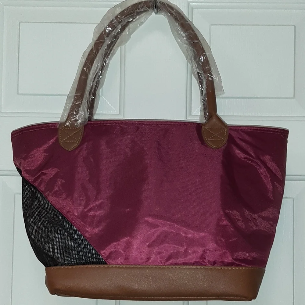 🐕Pet Carrier- New🐱Beautiful Color!